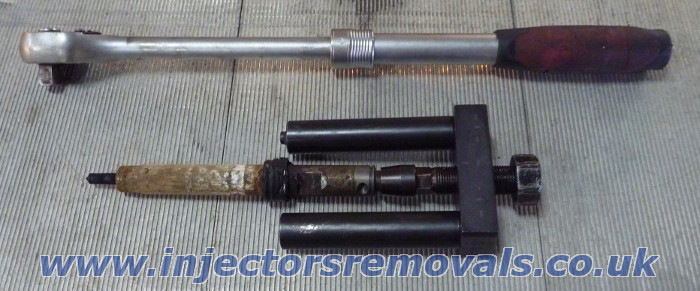 Injector removal from Fiat Ducato / Citroen
                Relay / Peugeot Boxer