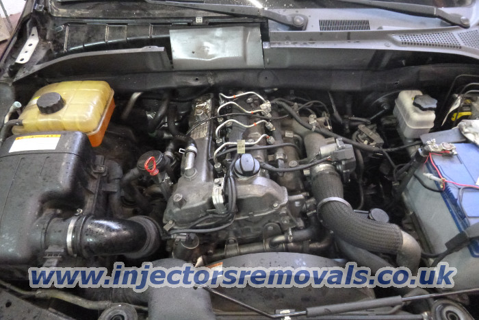Injector removal from Ssang Yong Kyron with 2.0
                XDi engine