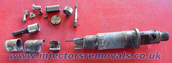 Injectors snapped during profesional injectrors
                removals from Trafic / Vivaro 2.0