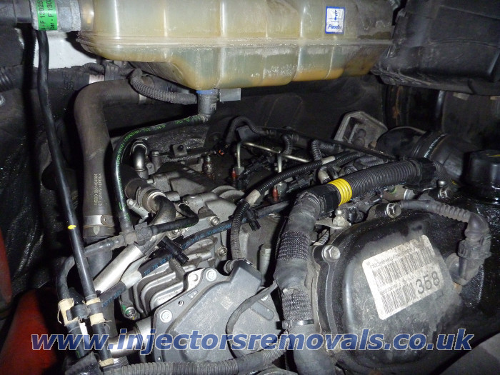 Injector removal from Iveco Daily 3.0 Euro 5